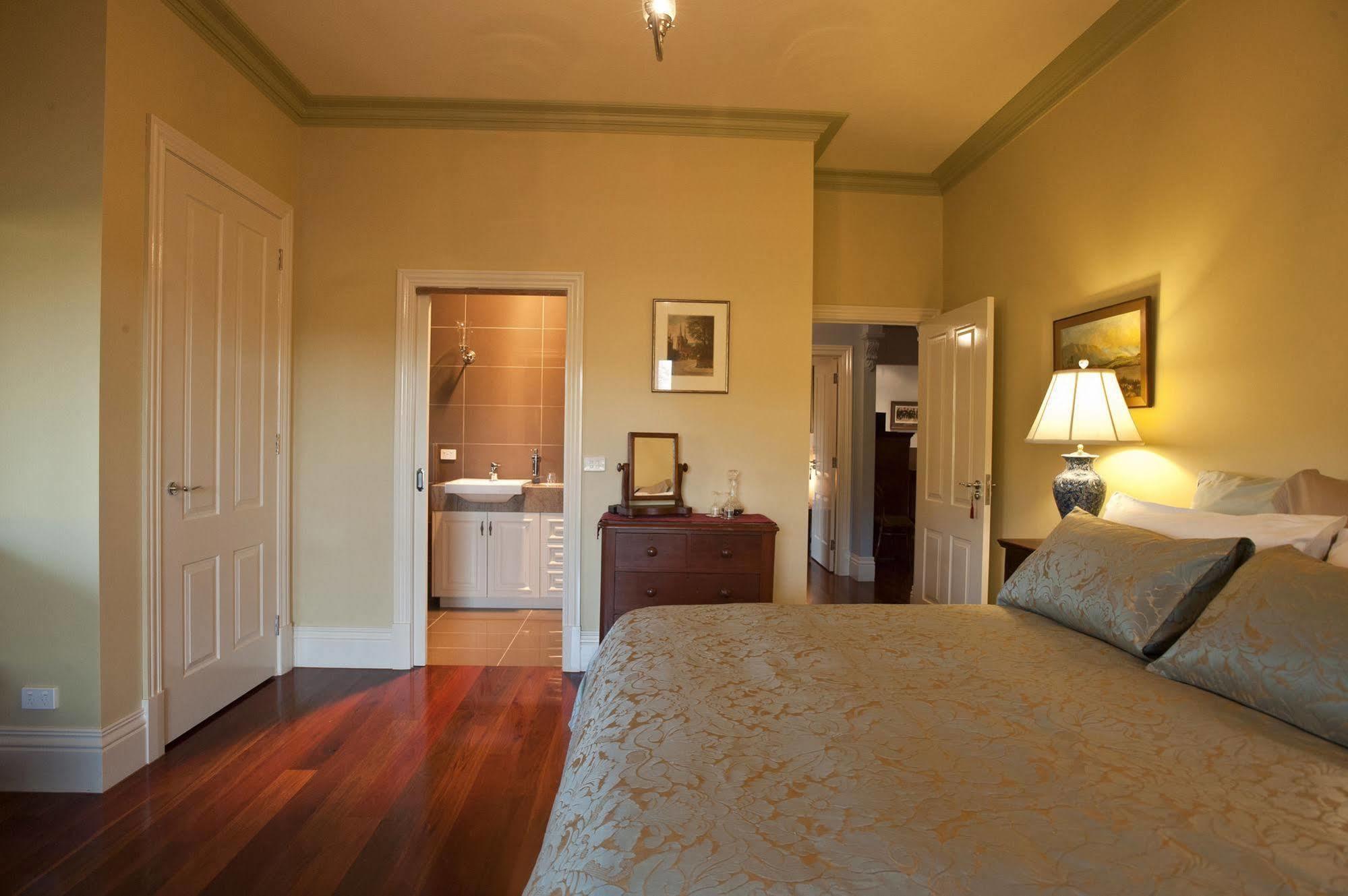 Tallawarra Homestead Bed & Breakfast 5*